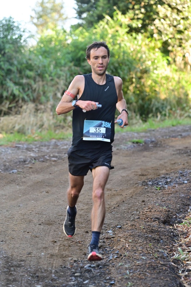 Nicolas Palacios corriendo trail running